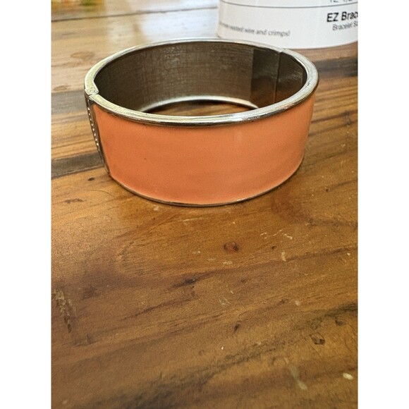 Vintage Salmon Enamel Hinge Cuff Bangle Bracelet 60s - Picture 1 of 8